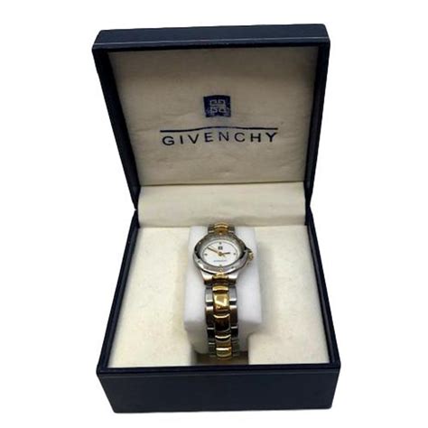 Montres Givenchy pour Femme 